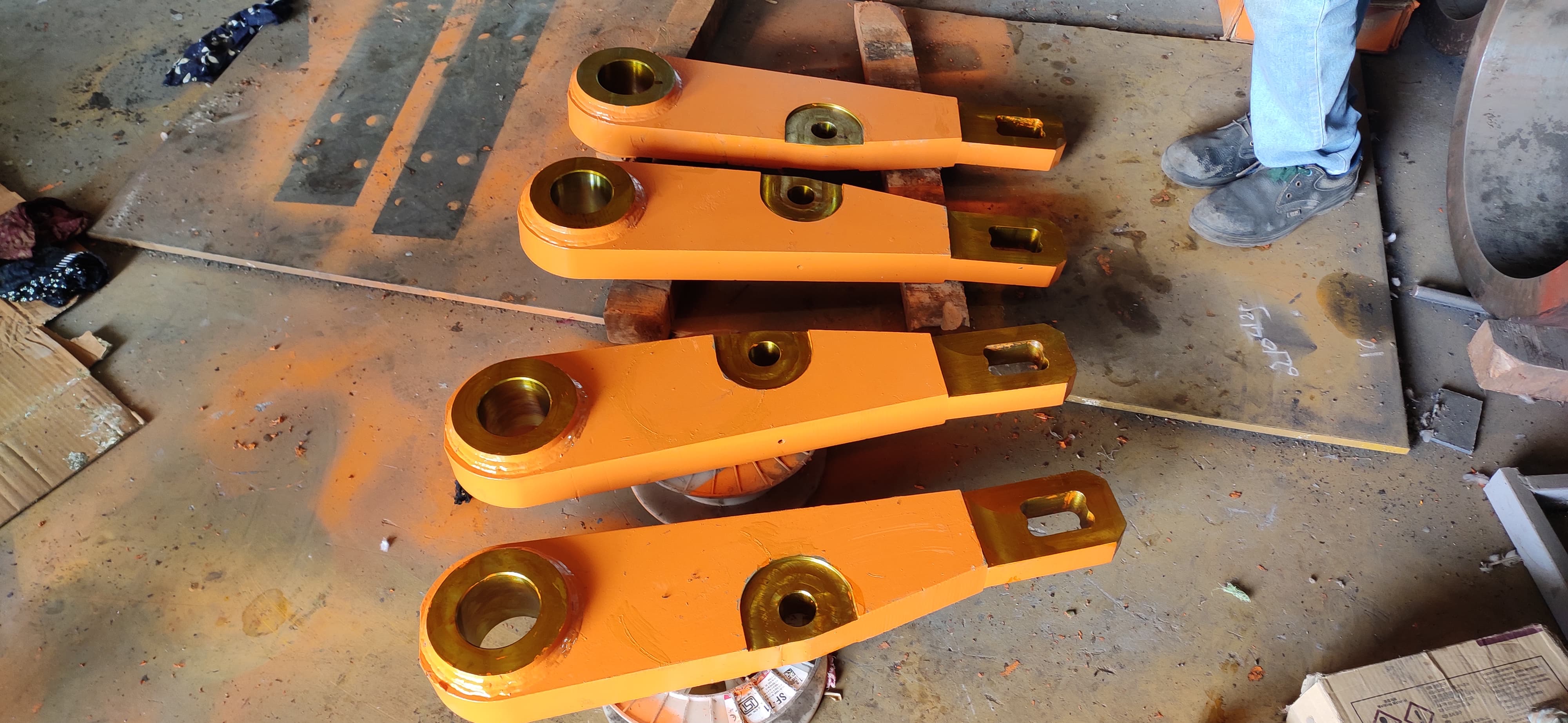 Hydrotester tail stock component